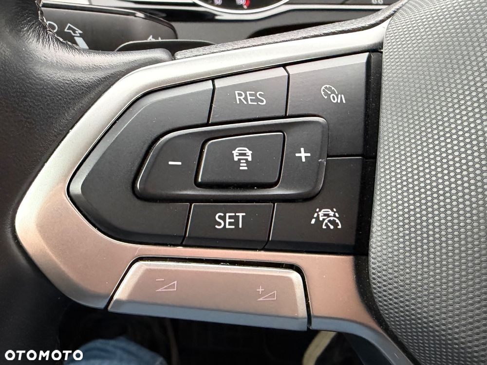 Volkswagen Passat 2.0 TDI EVO Business DSG - 26