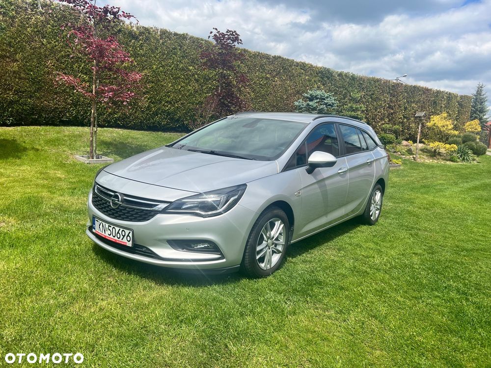 Opel Astra 1.6 CDTI Sport - 1