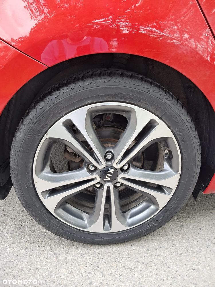 Kia Ceed 1.6 CRDi GT Line DCT - 23
