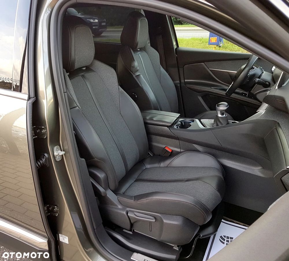 Peugeot 5008 - 13