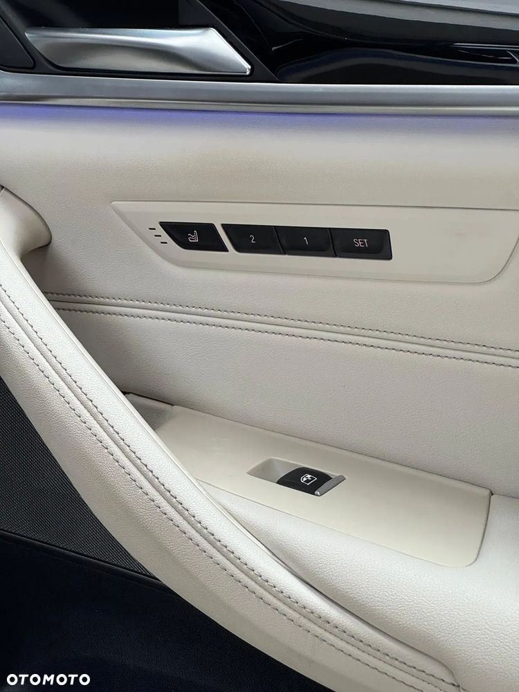 BMW Seria 5 - 8
