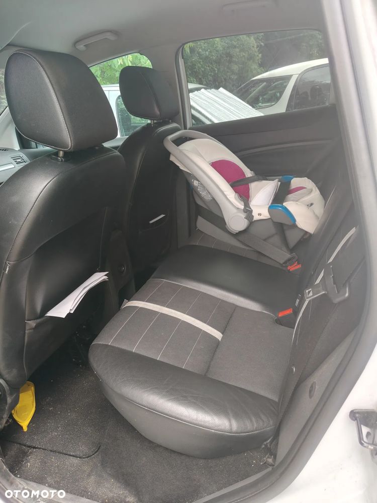 Ford Kuga - 10