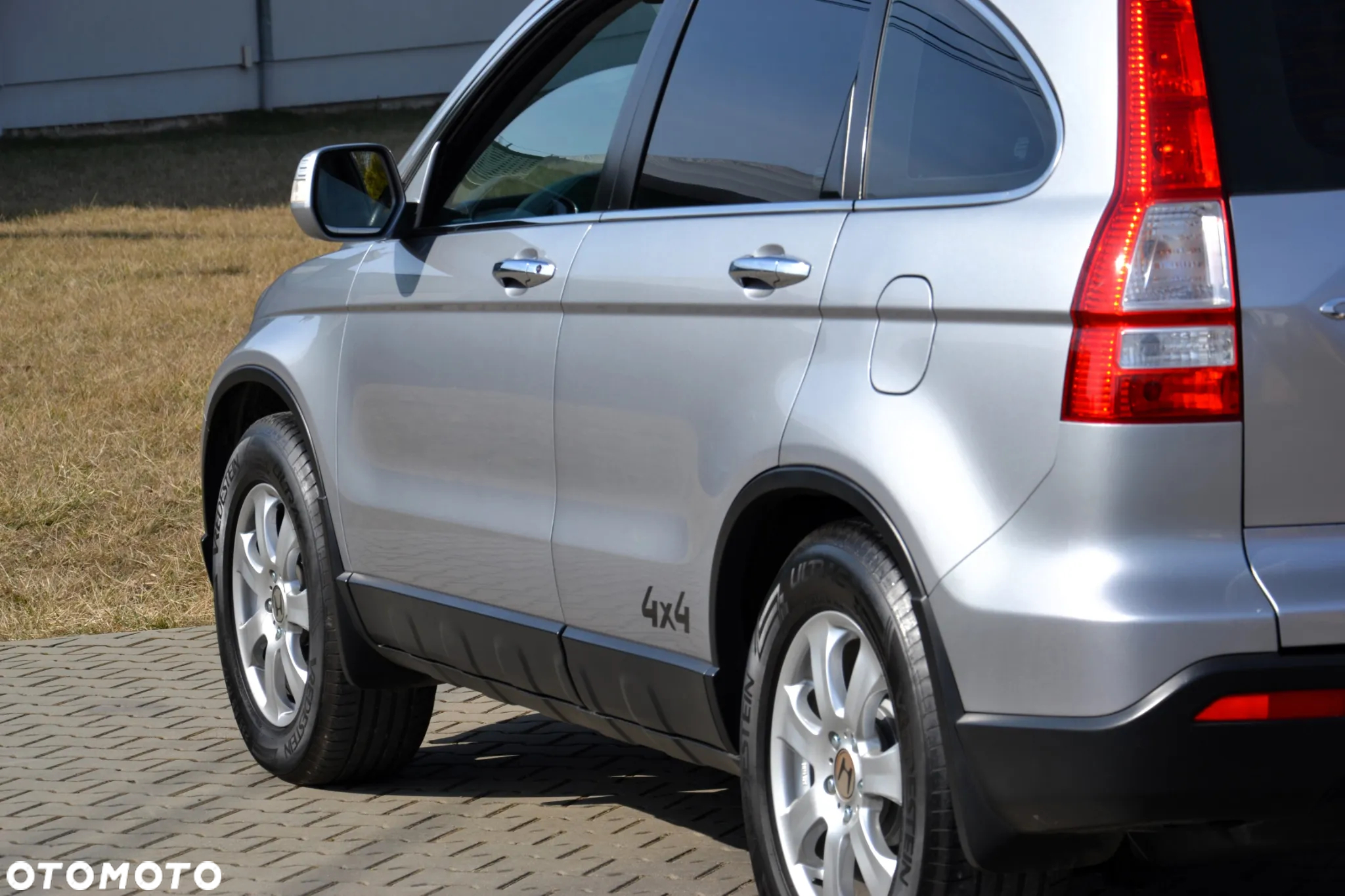 Honda CR-V 2.0i-VTEC Automatik Comfort 50 Jahre Edition - 12