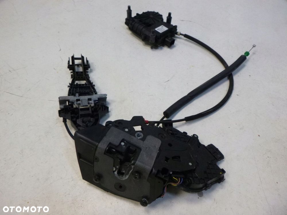 RANGE ROVER VOGUE L405 ZAMEK DRZWI DOCIĄG TYŁ LEWY - 2