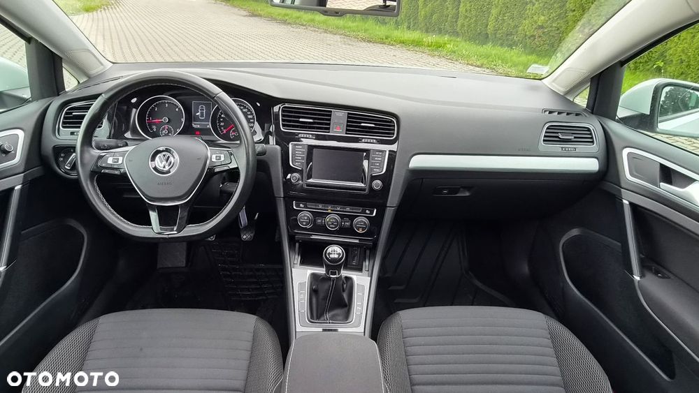 Volkswagen Golf 1.6 TDI SCR Trendline - 12