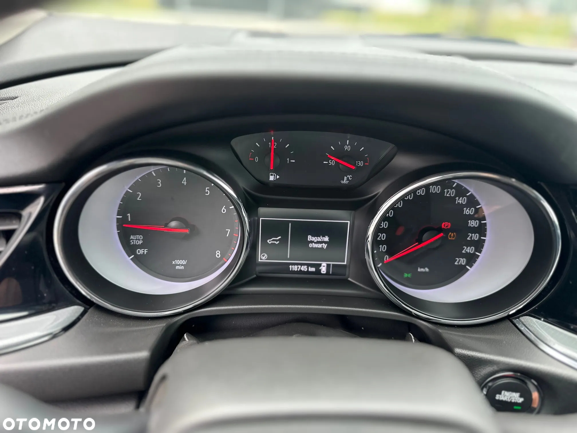 Opel Insignia - 16