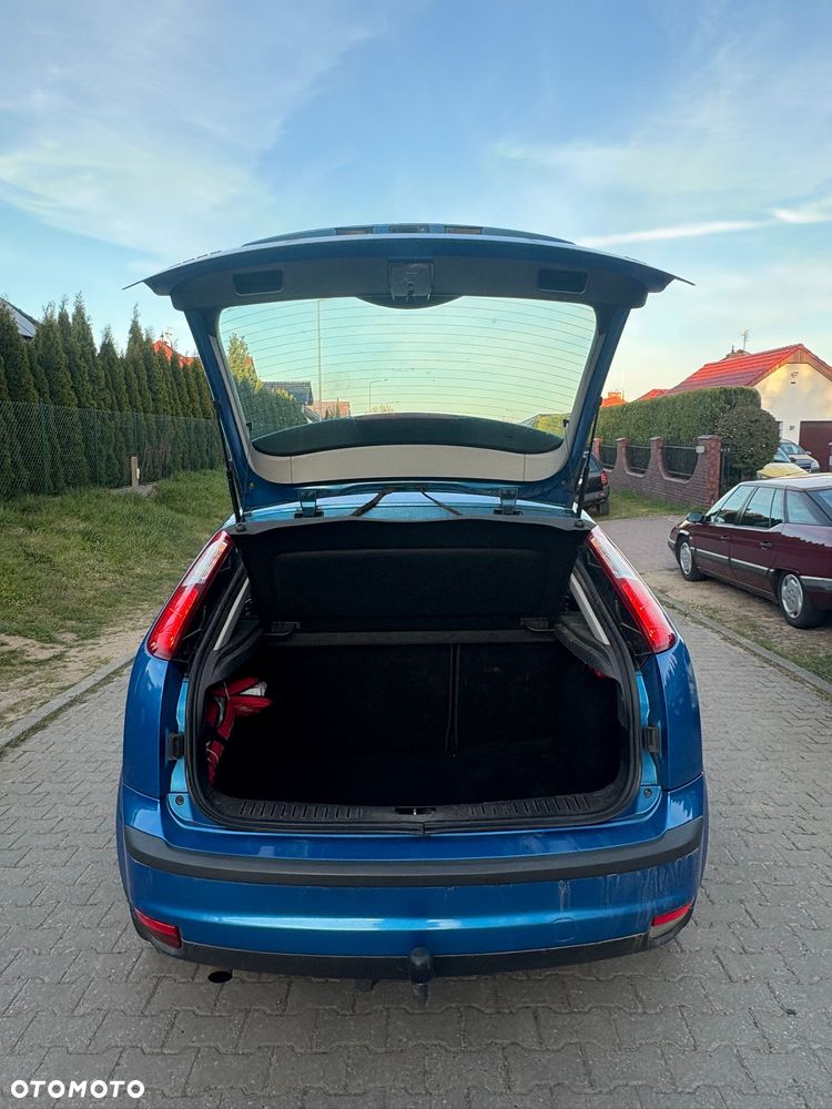 Ford Focus 2.0 TDCi DPF Style - 9