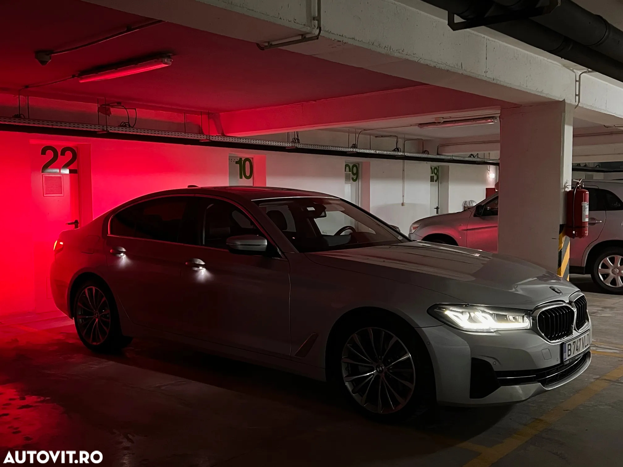 BMW Seria 5 520d AT MHEV - 12