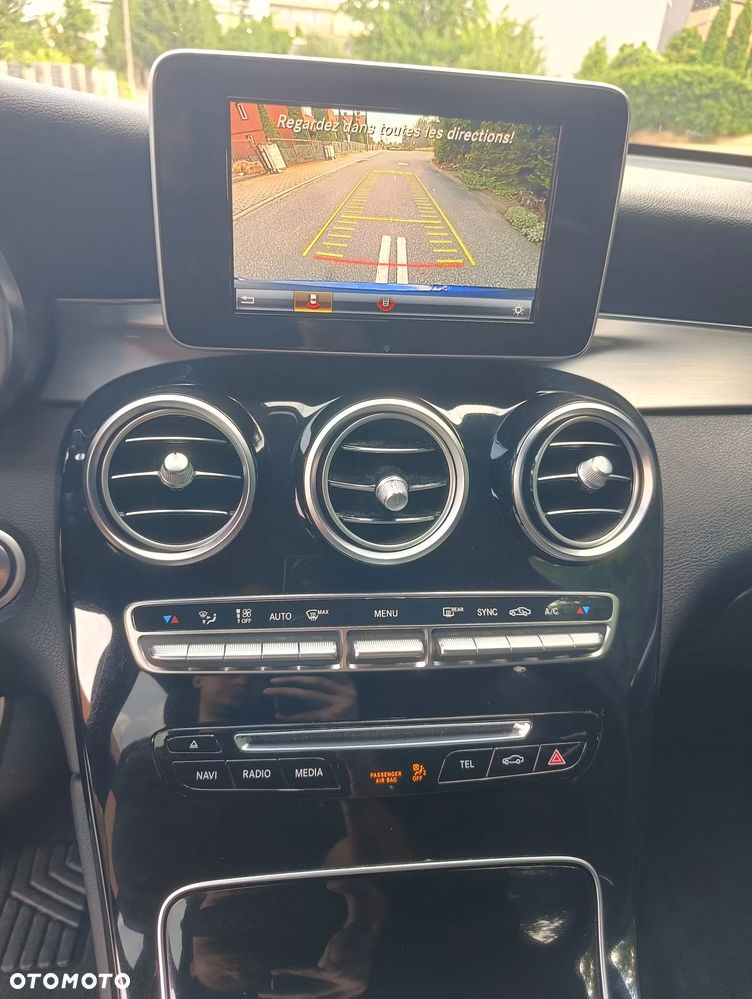 Mercedes-Benz GLC 220 d 4Matic 9G-TRONIC AMG Line - 12