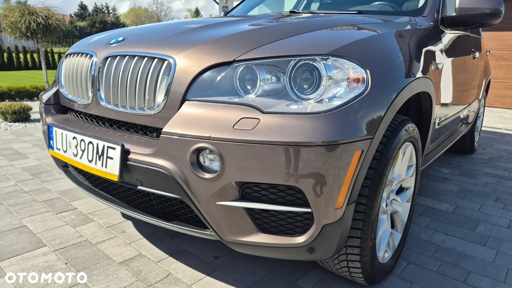 BMW X5 xDrive35i Edition Exclusive - 11