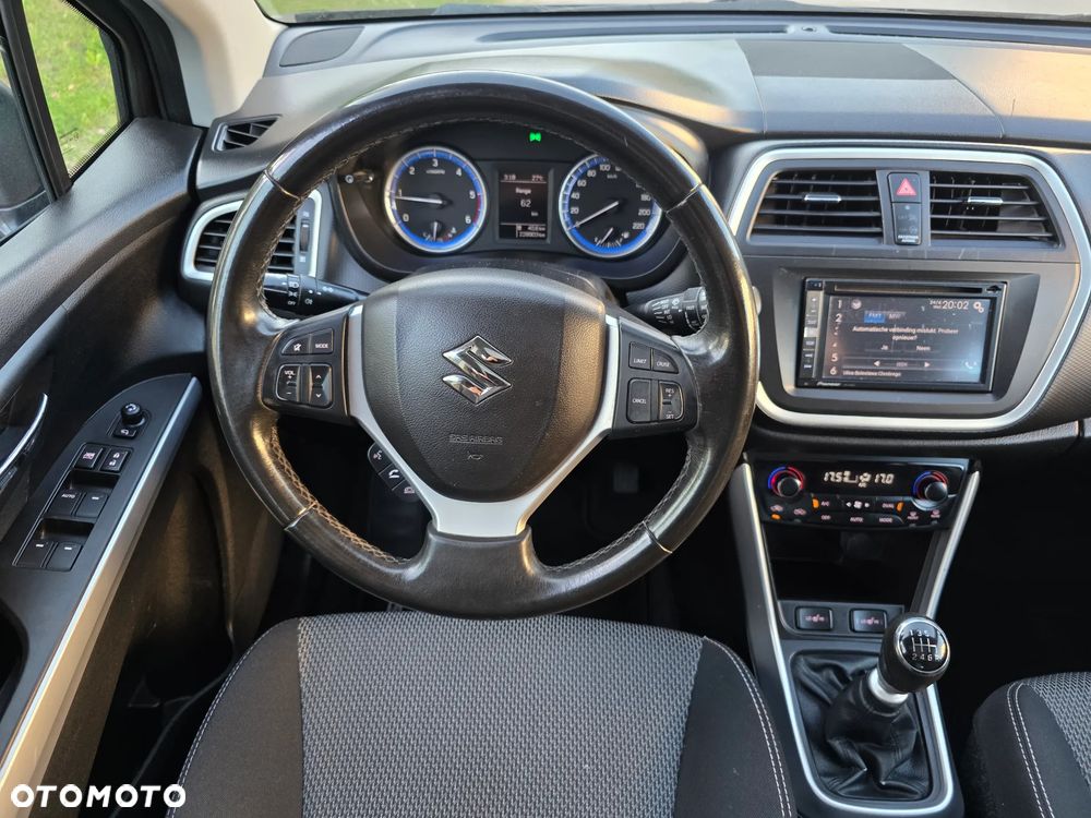 Suzuki SX4 S-Cross 1.6 DDiS 4x2 Comfort+ - 36
