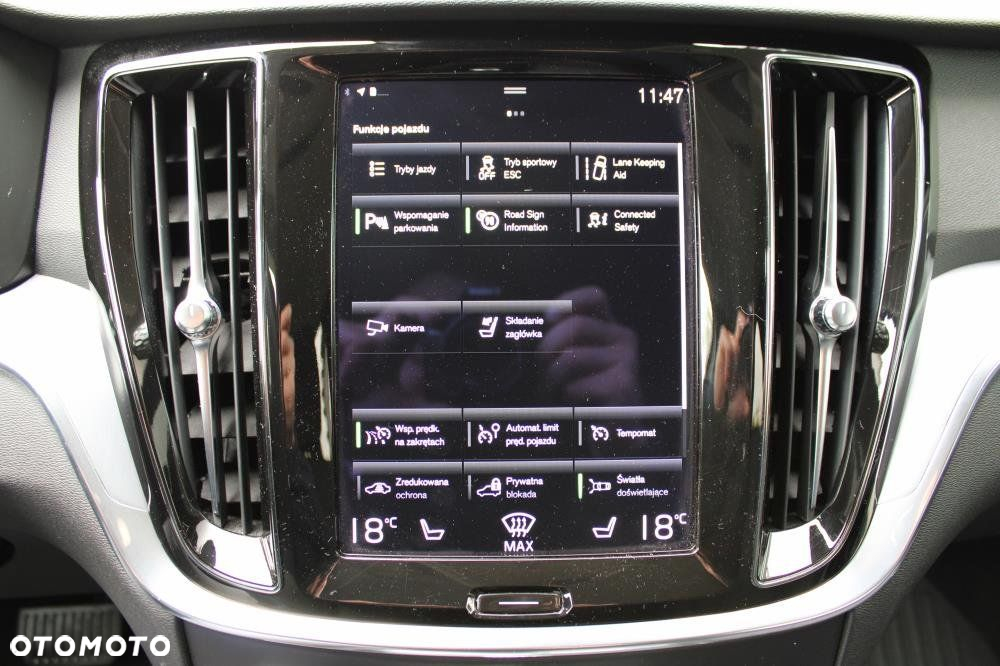 Volvo V60 Cross Country - 20