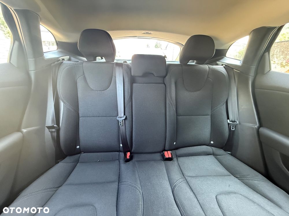 Volvo V40 - 17