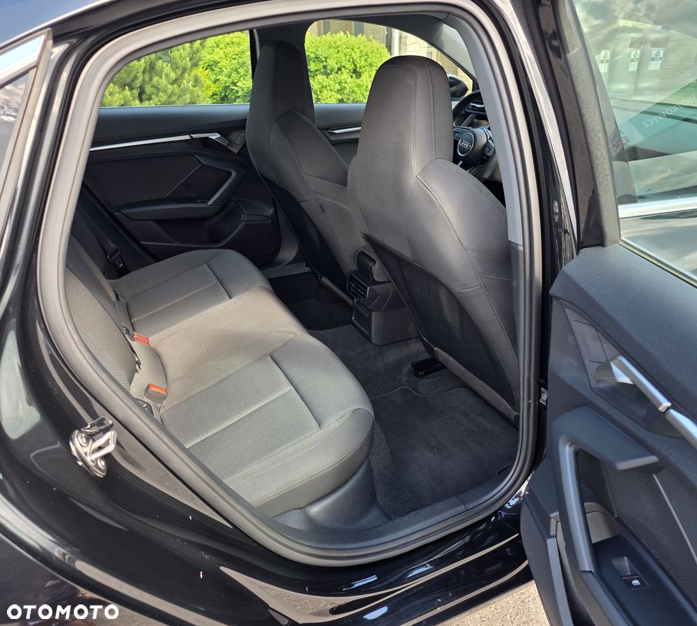 Audi A3 Limousine 30 TFSI S tronic sport - 30