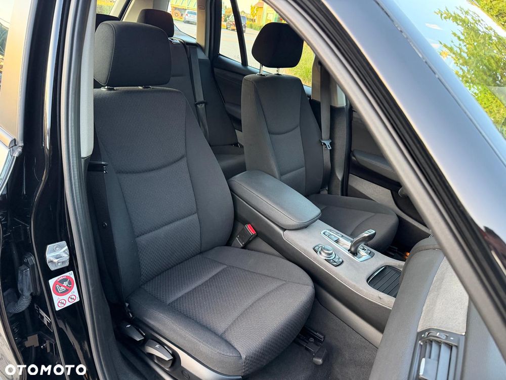 BMW X3 xDrive20d - 27