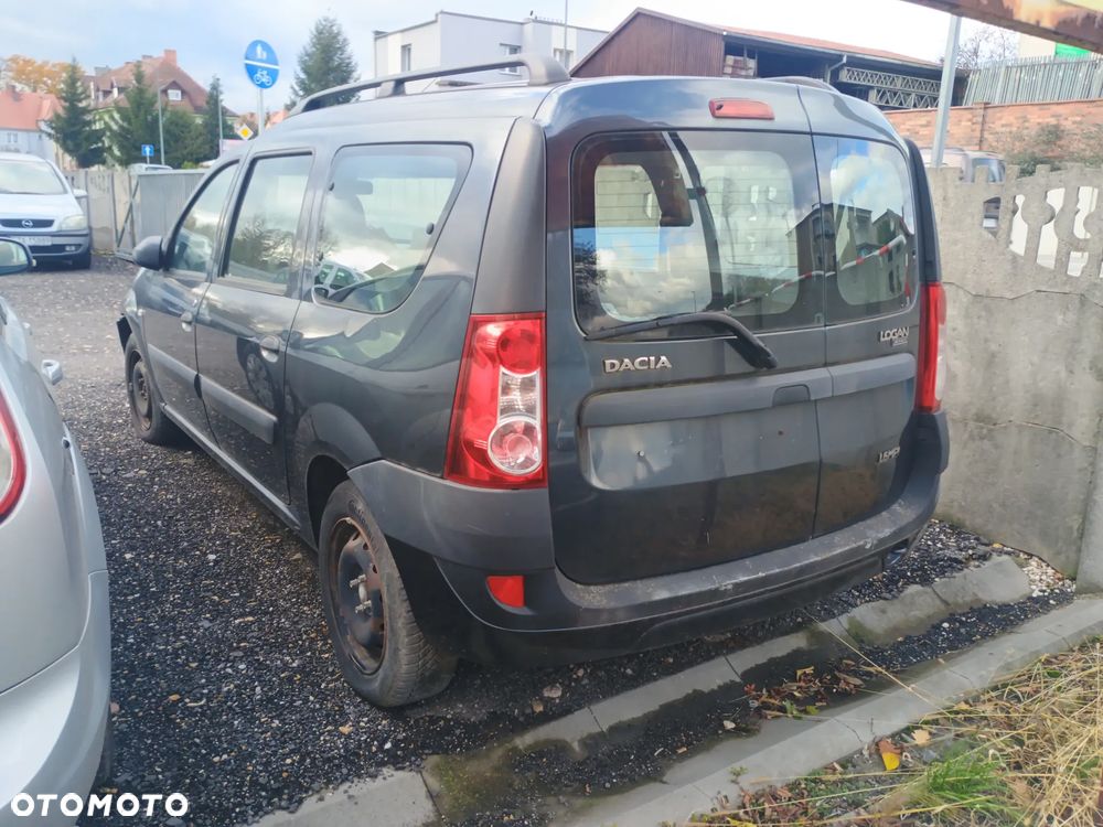 Dacia Logan 1.6 Laureate - 4