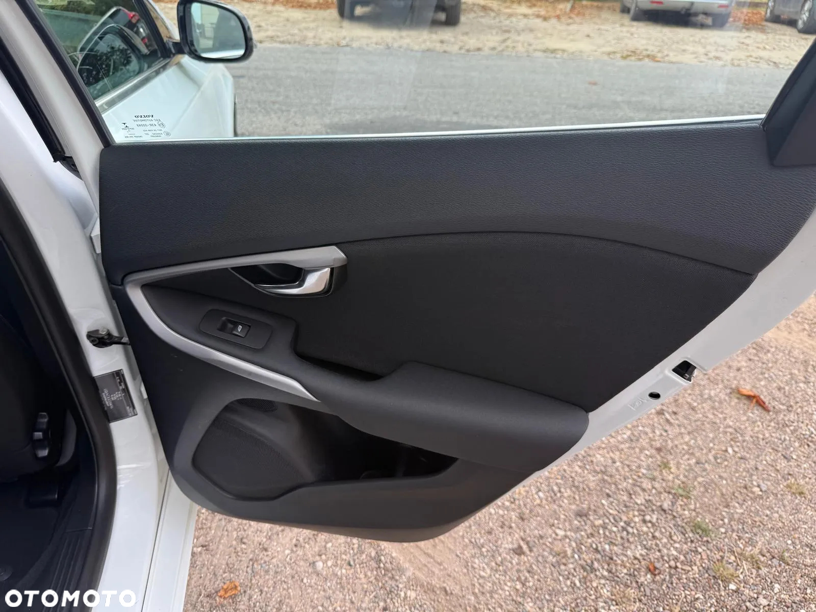 Volvo V40 D3 Drive-E Momentum - 21