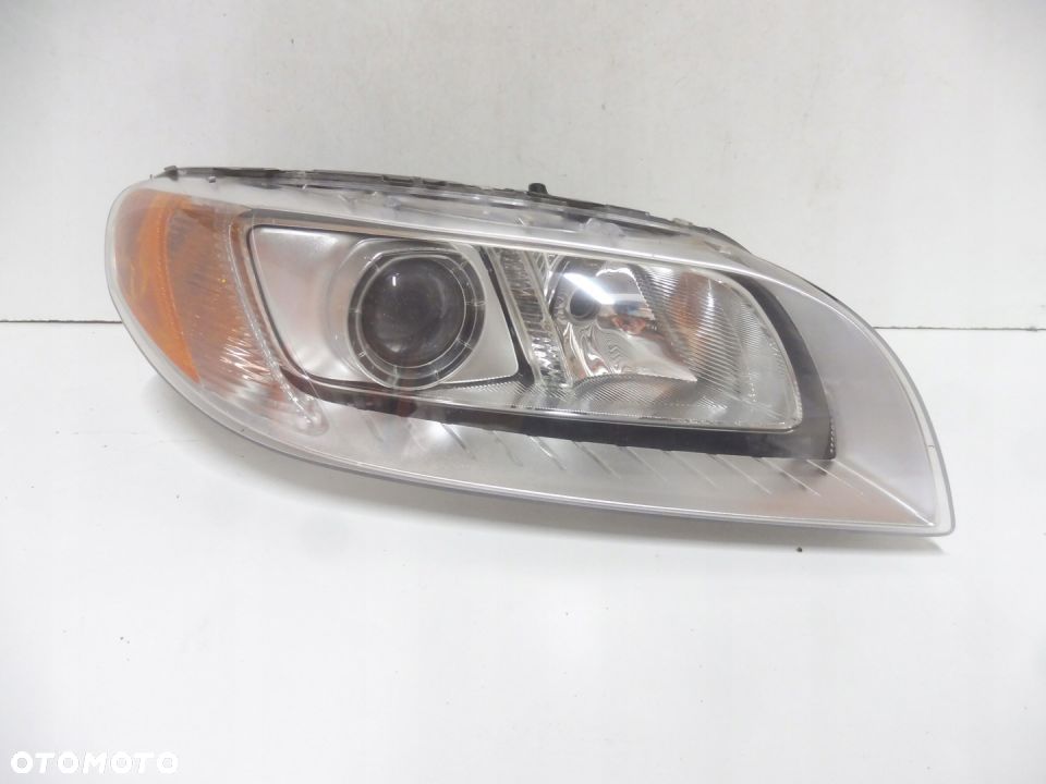 VOLVO S80 V70 XC70 LAMPA PRAWA XENON NIE SKR - 1