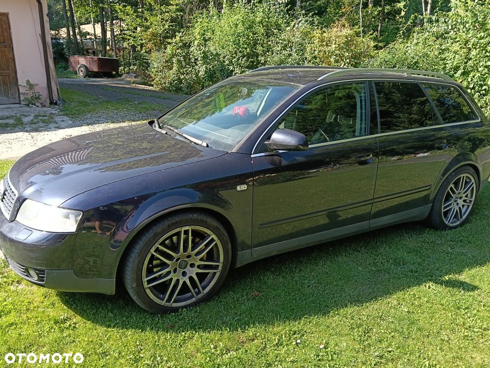 Audi A4 Avant - 1