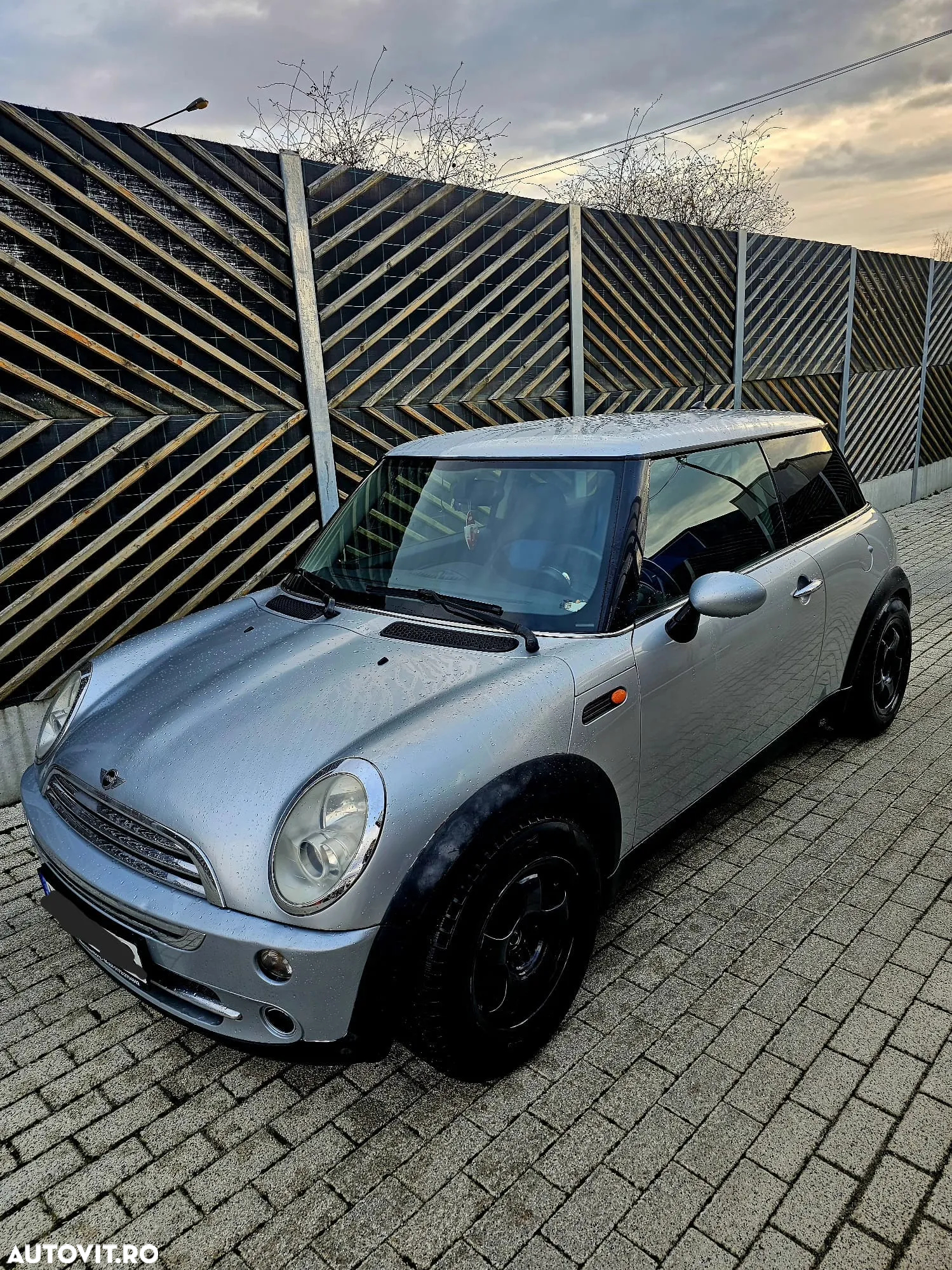 Mini ONE - 3