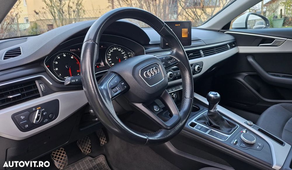 Audi A4 1.4 TFSI Design - 11