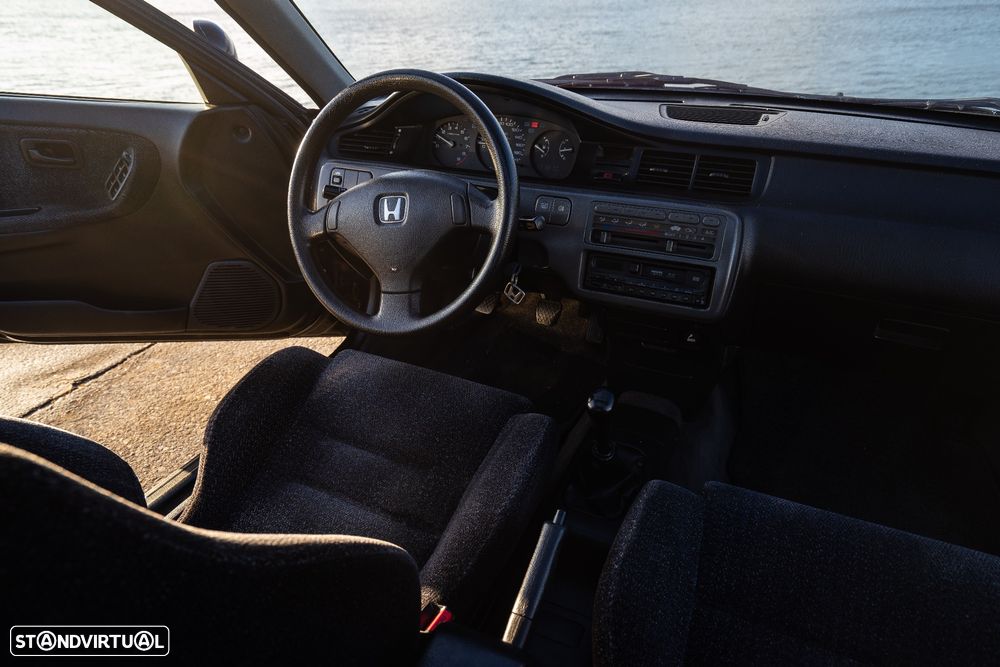 Honda Civic 1.6 VTi - 7
