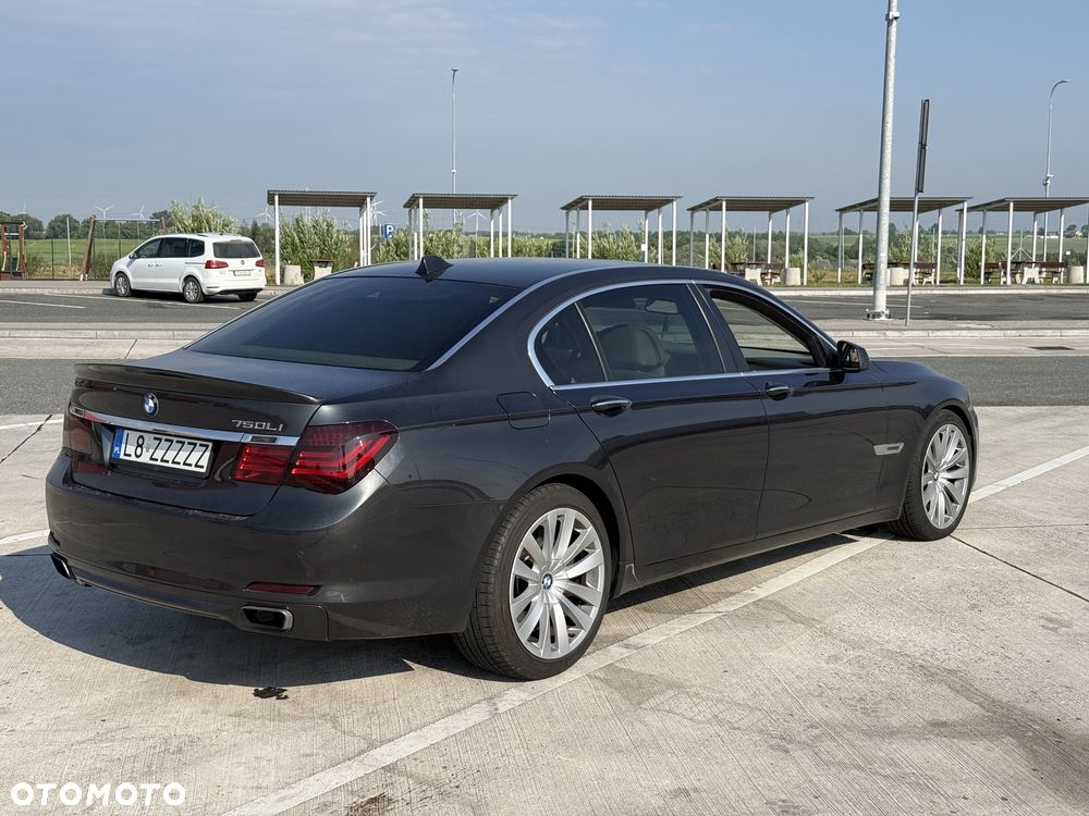BMW Seria 7 - 4