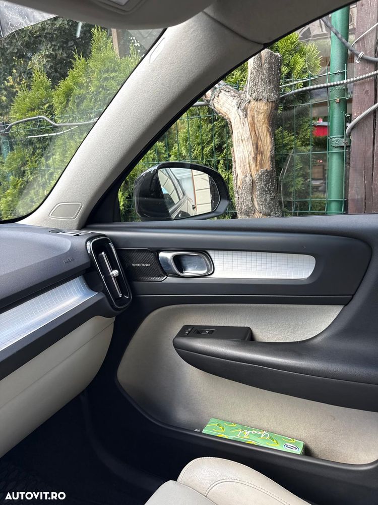 Volvo XC 40 - 5
