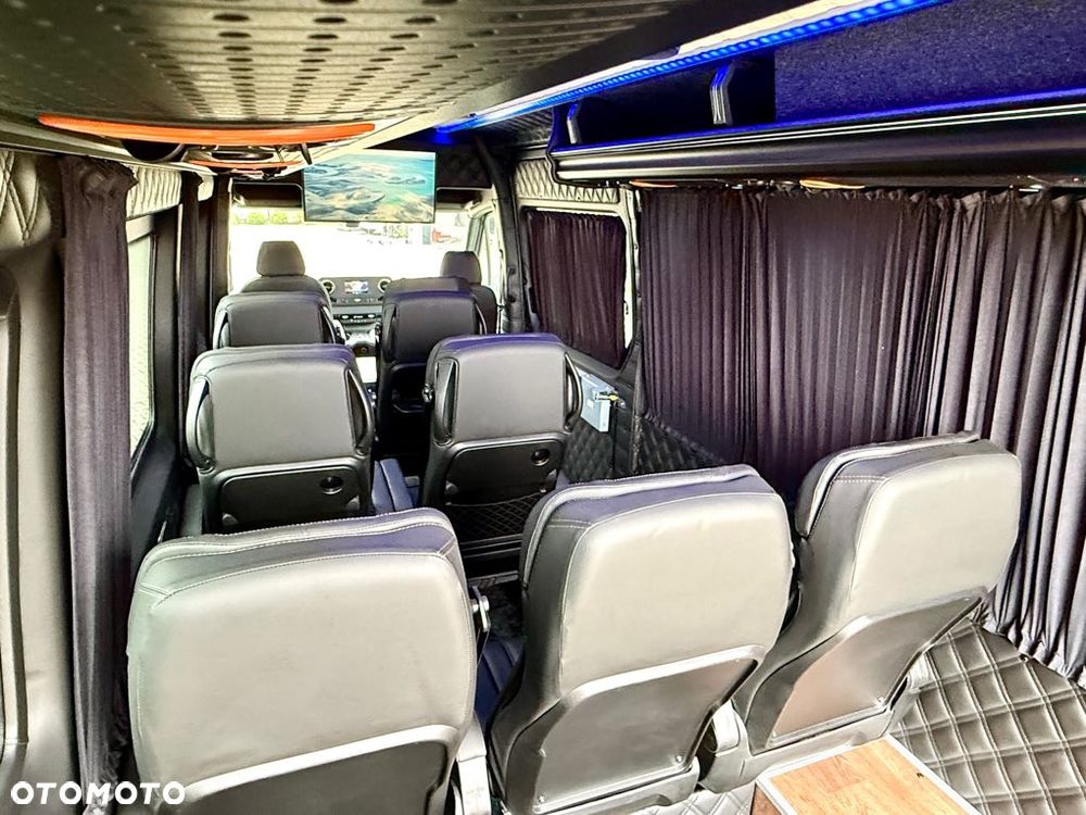 Mercedes-Benz Sprinter - 22