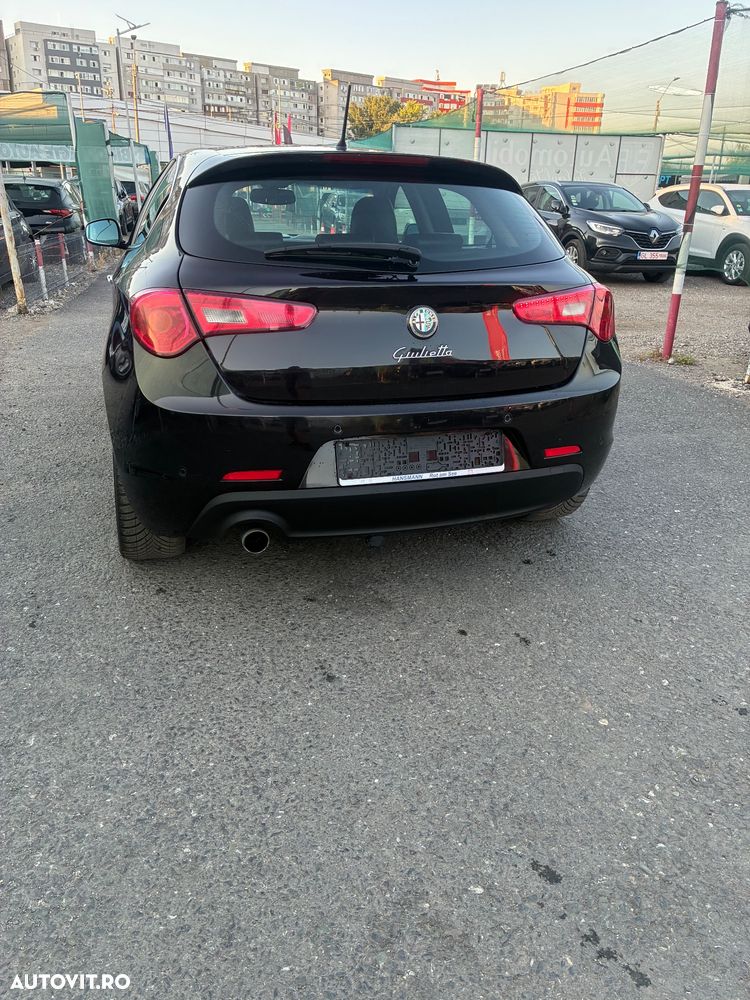 Alfa Romeo Giulietta 1.4 M-Air TCT Distinctive - 4