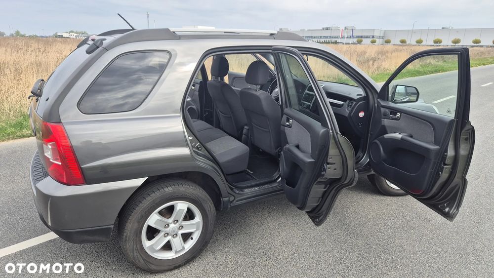 Kia Sportage 2.0 Expedition 2WD - 11