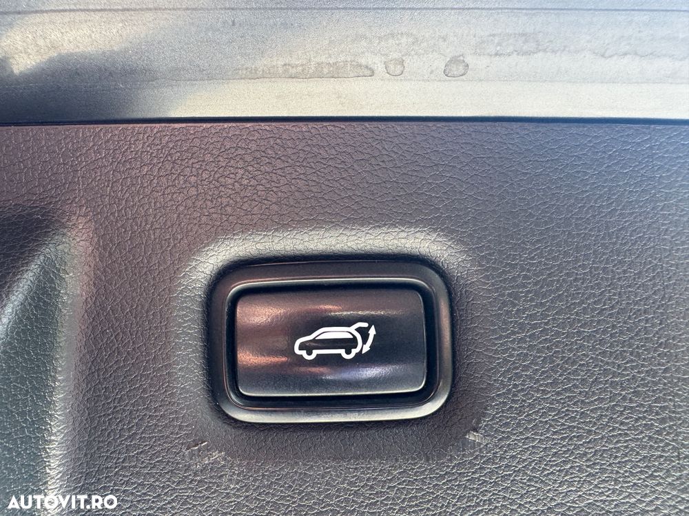 Hyundai Santa Fe Grand 2.2 CRDI 4WD Automatik Premium - 35