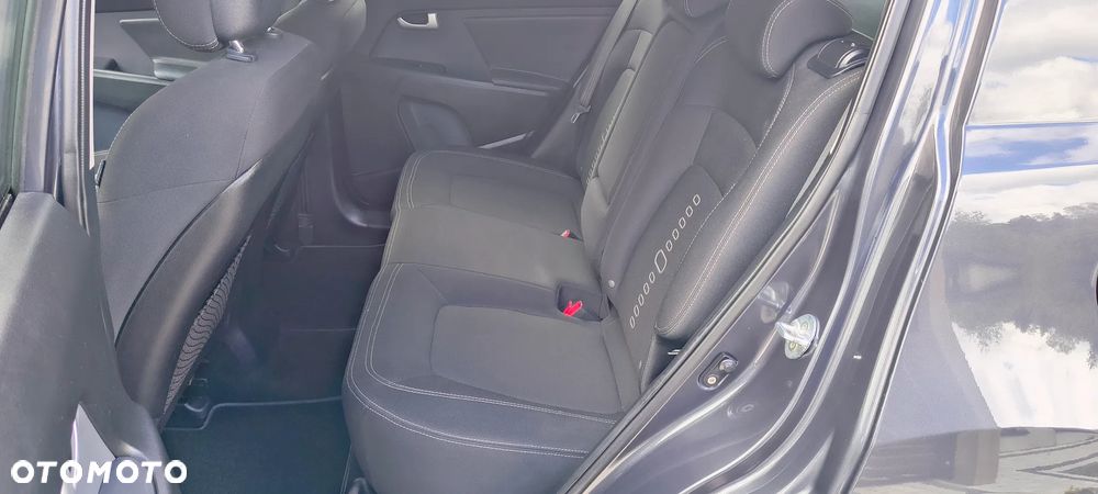 Kia Sportage - 16