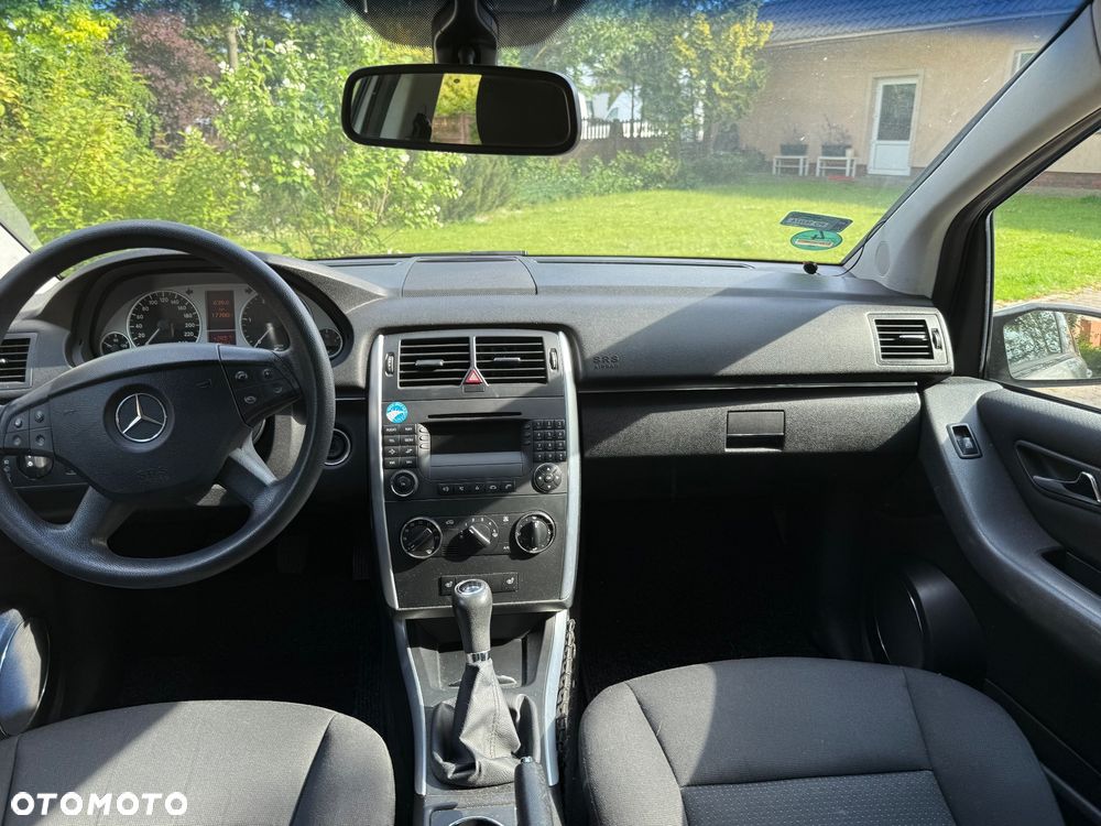 Mercedes-Benz Klasa B 180 CDI Special Edition - 27