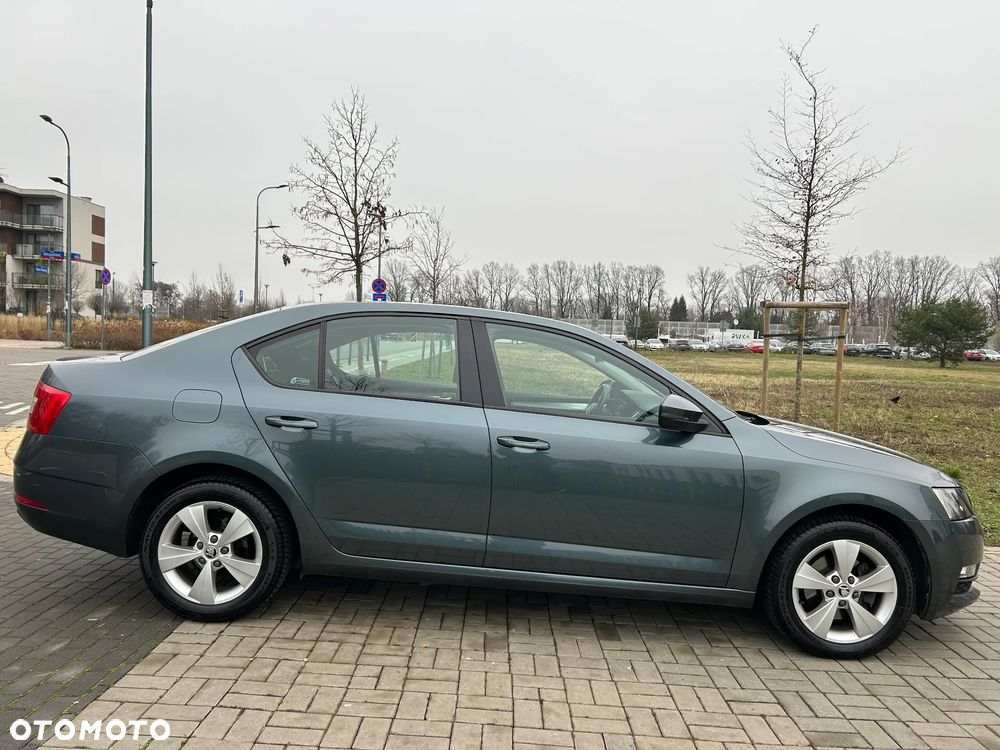 Skoda Octavia 1.4 TSI Ambition - 10