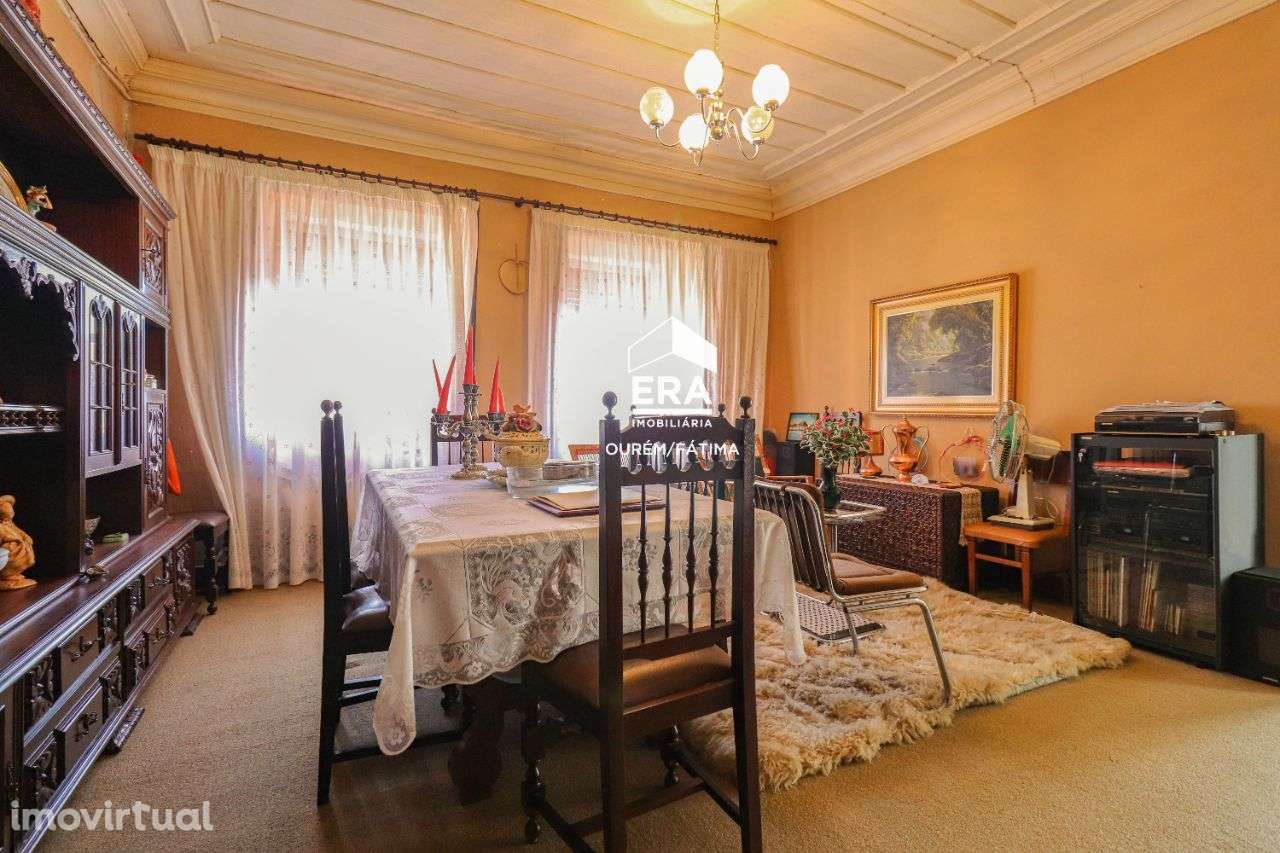 Moradia T3 localizada em Água Belas, Ferreira do Zêzere - Grande imagem: 3/34