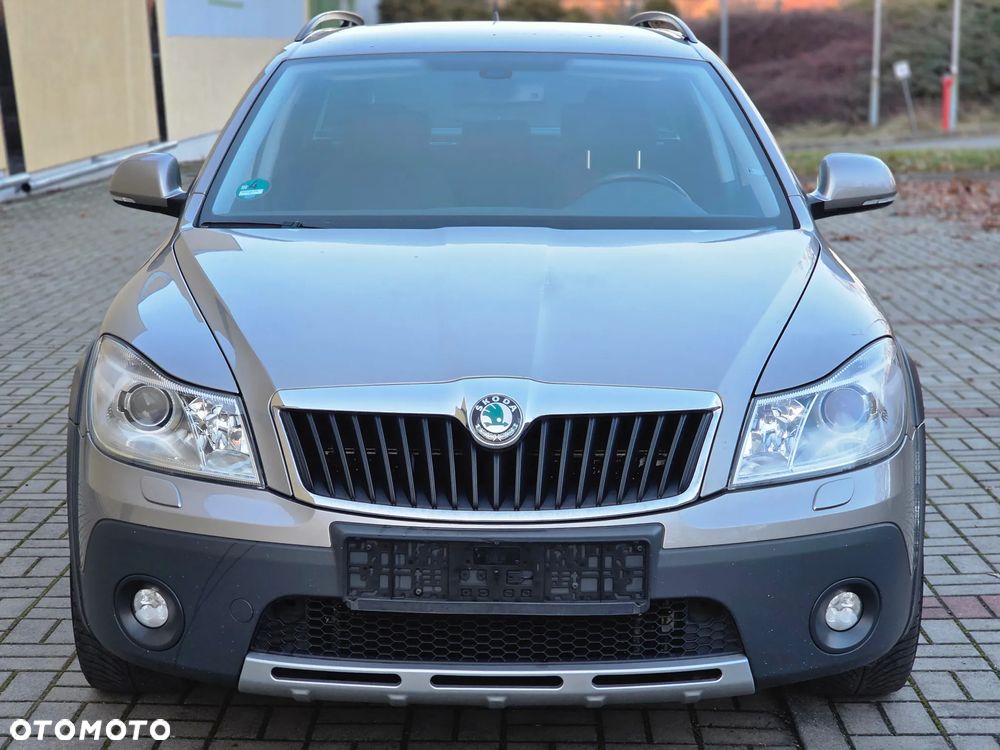 Skoda Octavia 2.0 TDI DPF 4x4 Scout - 2