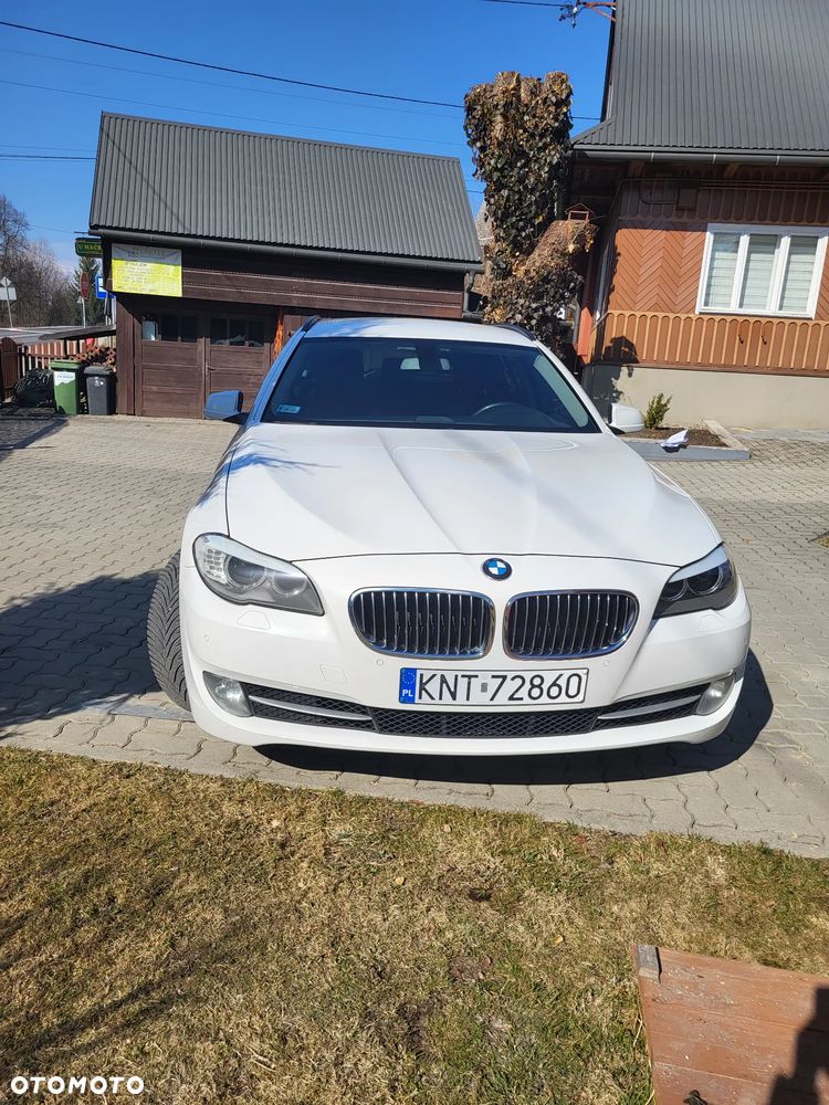 BMW Seria 5 525d xDrive - 6