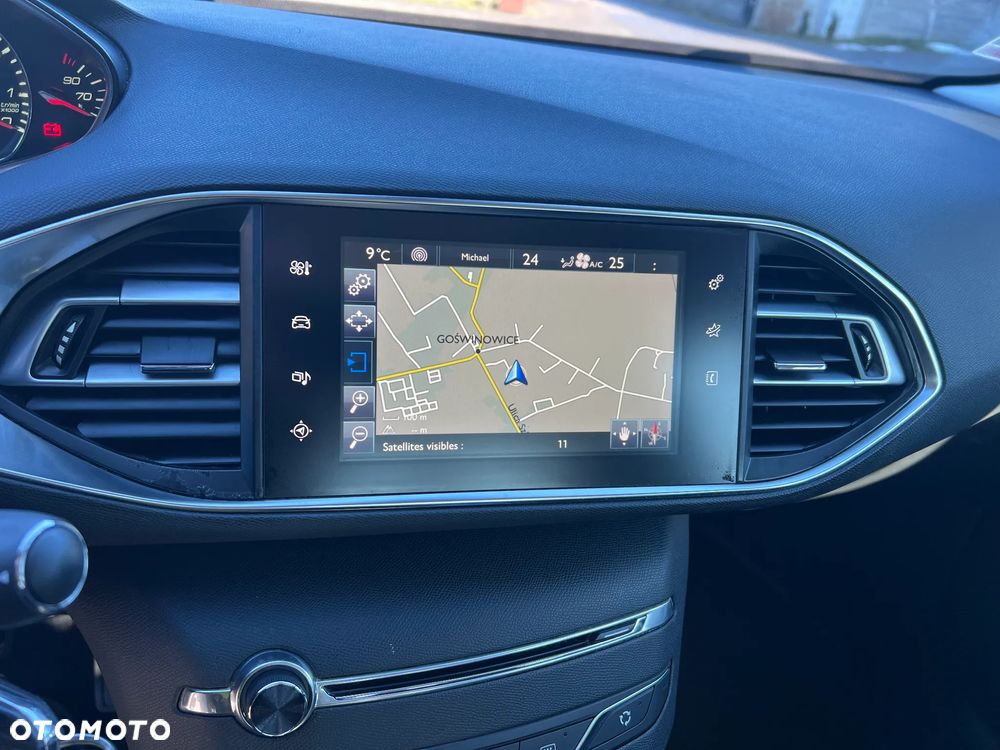 Peugeot 308 125 THP Active - 16