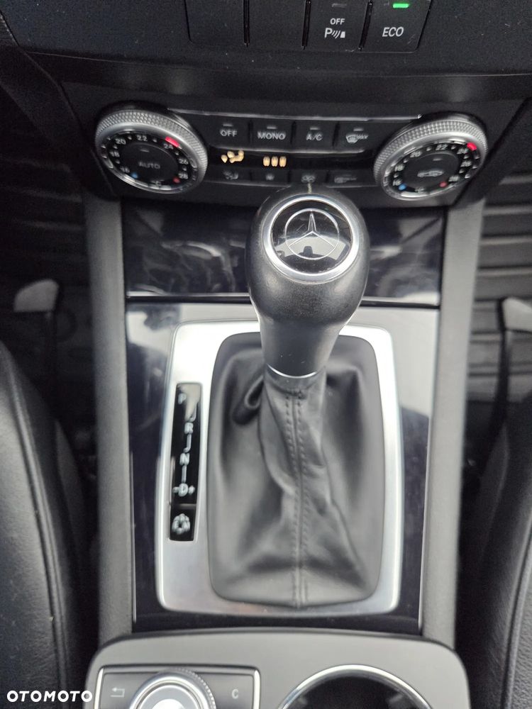 Mercedes-Benz GLK - 26