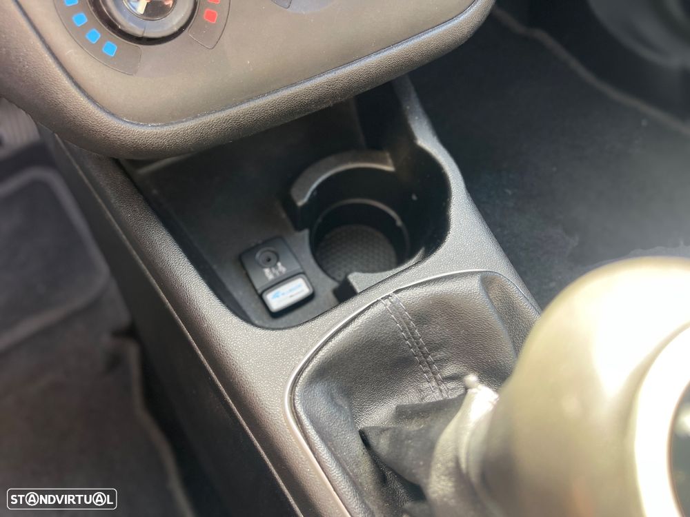 Fiat Punto 1.3 M-Jet Lounge S&S - 20