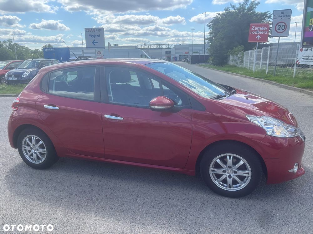 Peugeot 208 1.2 PureTech Active - 17