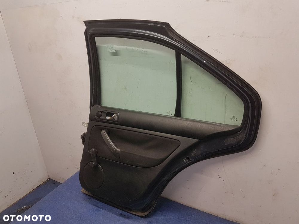 VOLKSWAGEN BORA DRZWI TYŁ PRAWE - 13