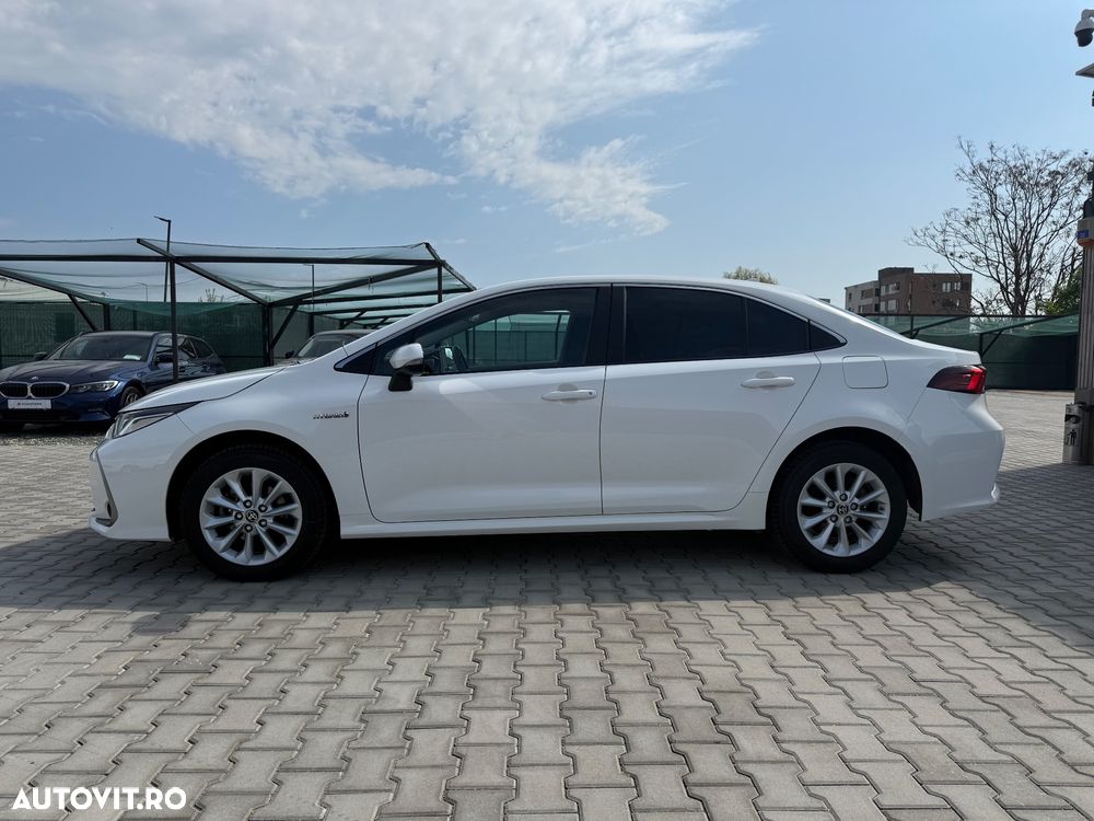 Toyota Corolla 1.8 HSD Dynamic - 8