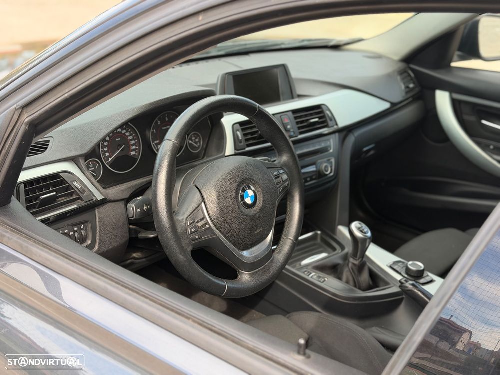 BMW 318 - 9