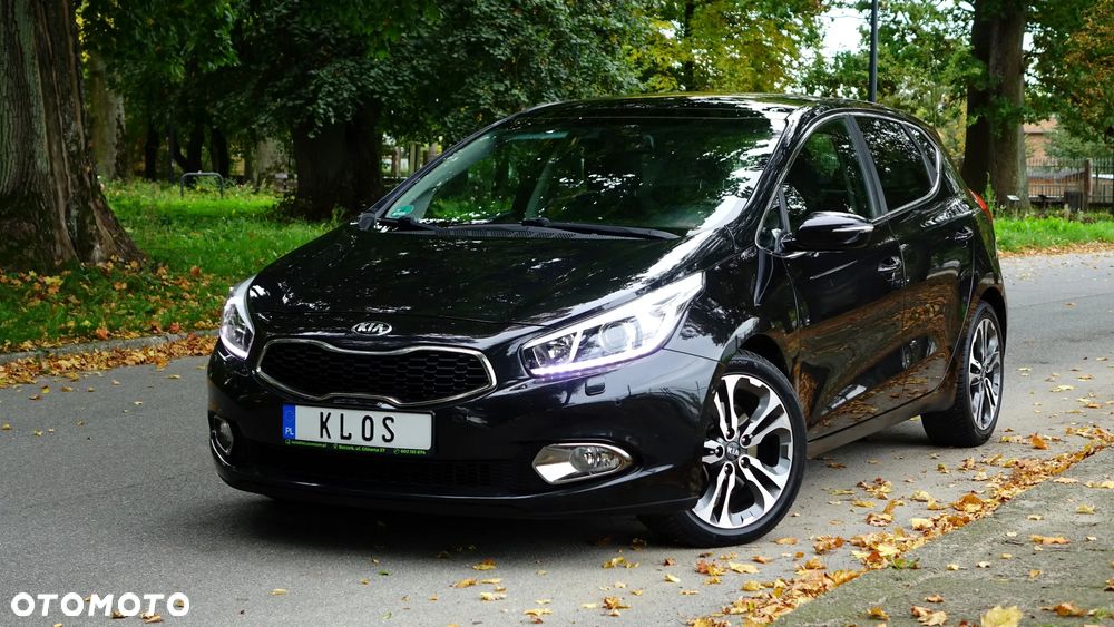 Kia Ceed 1.6 CRDi 128 Platinum Edition - 24
