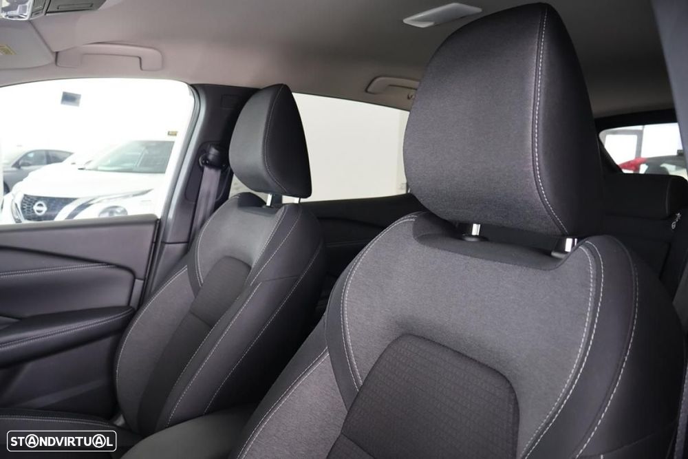 Nissan Qashqai 1.3 DIG-T N-Connecta Xtronic - 38