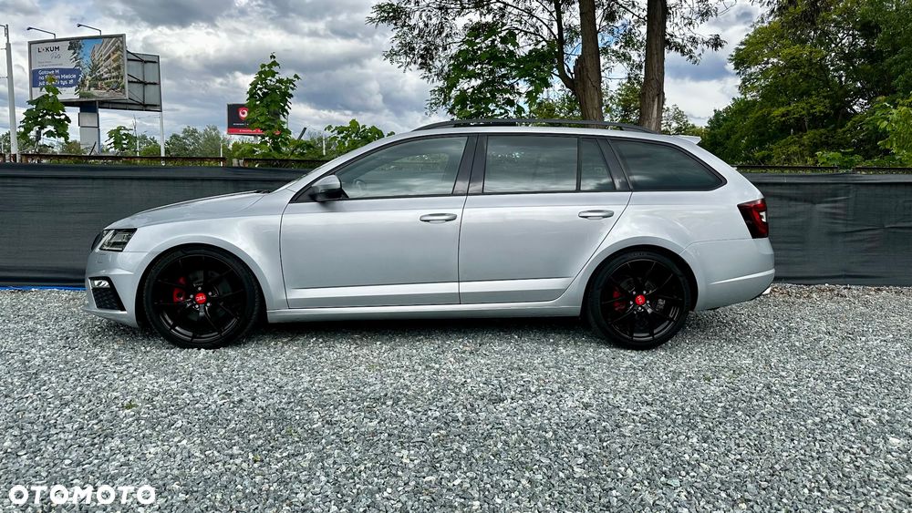 Skoda Octavia 2.0 TDI DSG RS - 10