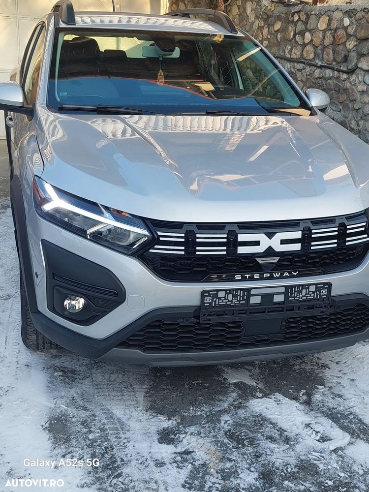 Dacia Sandero Stepway TCe 90 MT6 Comfort - 1