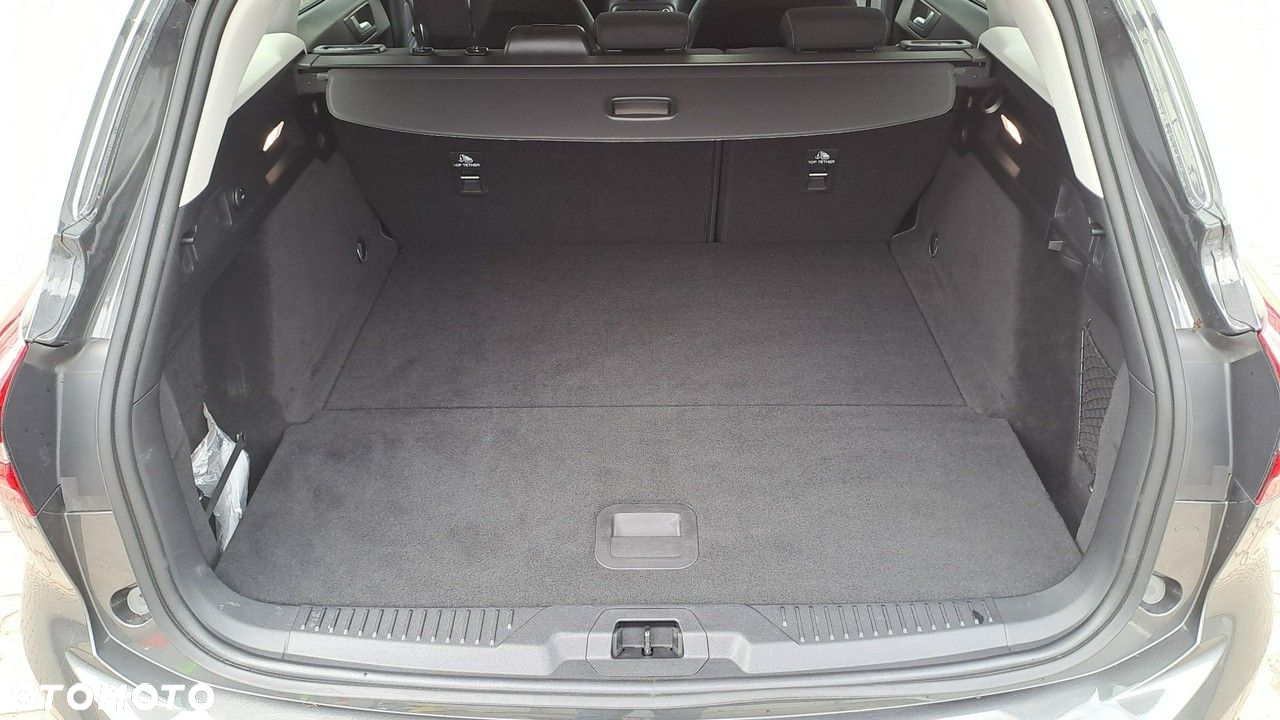Ford Focus - 25